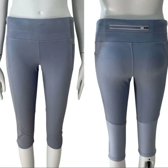 ATHLETA Lot of 2 Pair Capri Leggings Size XS Pink Camo Gray Running Yoga - Picture 12 of 16